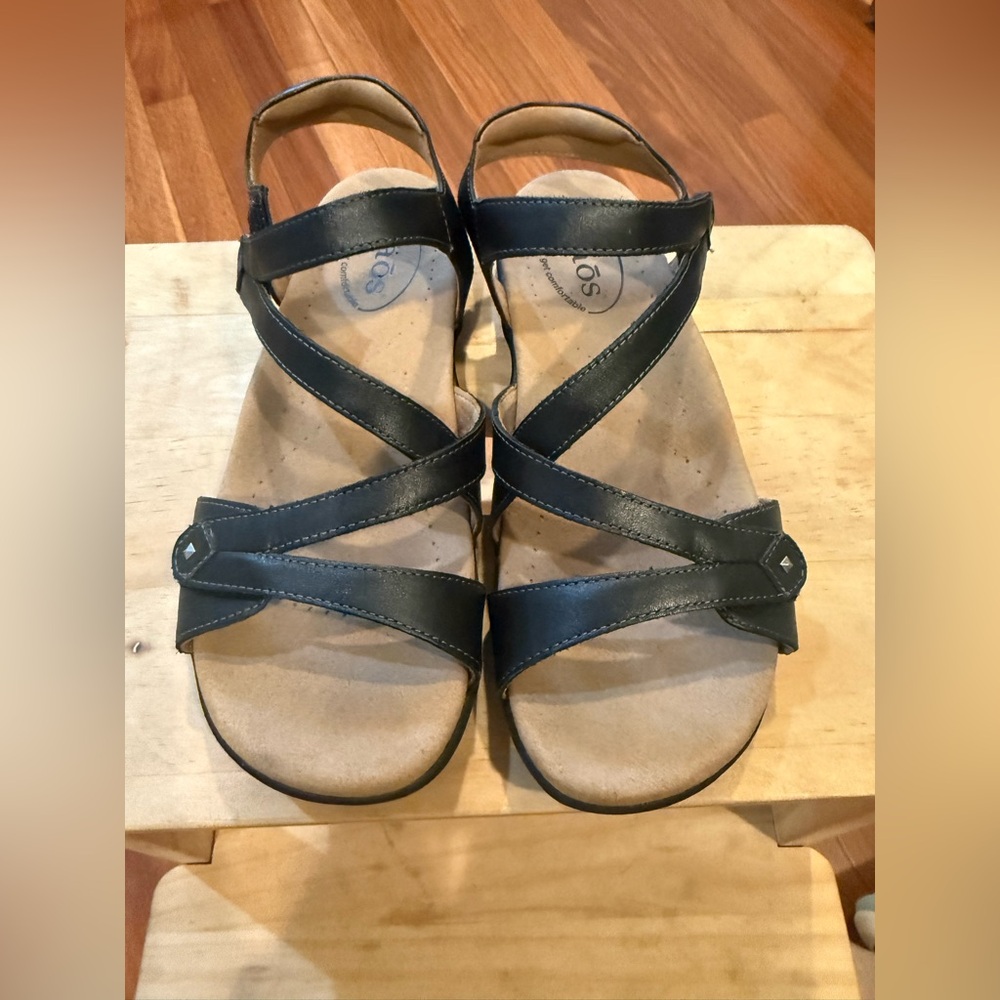 Taos Footwear Black Leather Crisscross Strap Sandals